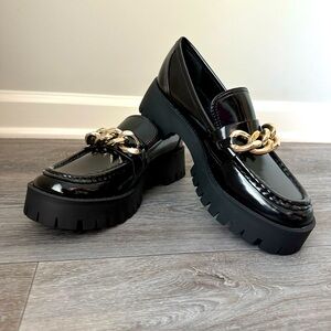 Guess chunky loafer. Size 8 1/2. Never worn. OBO